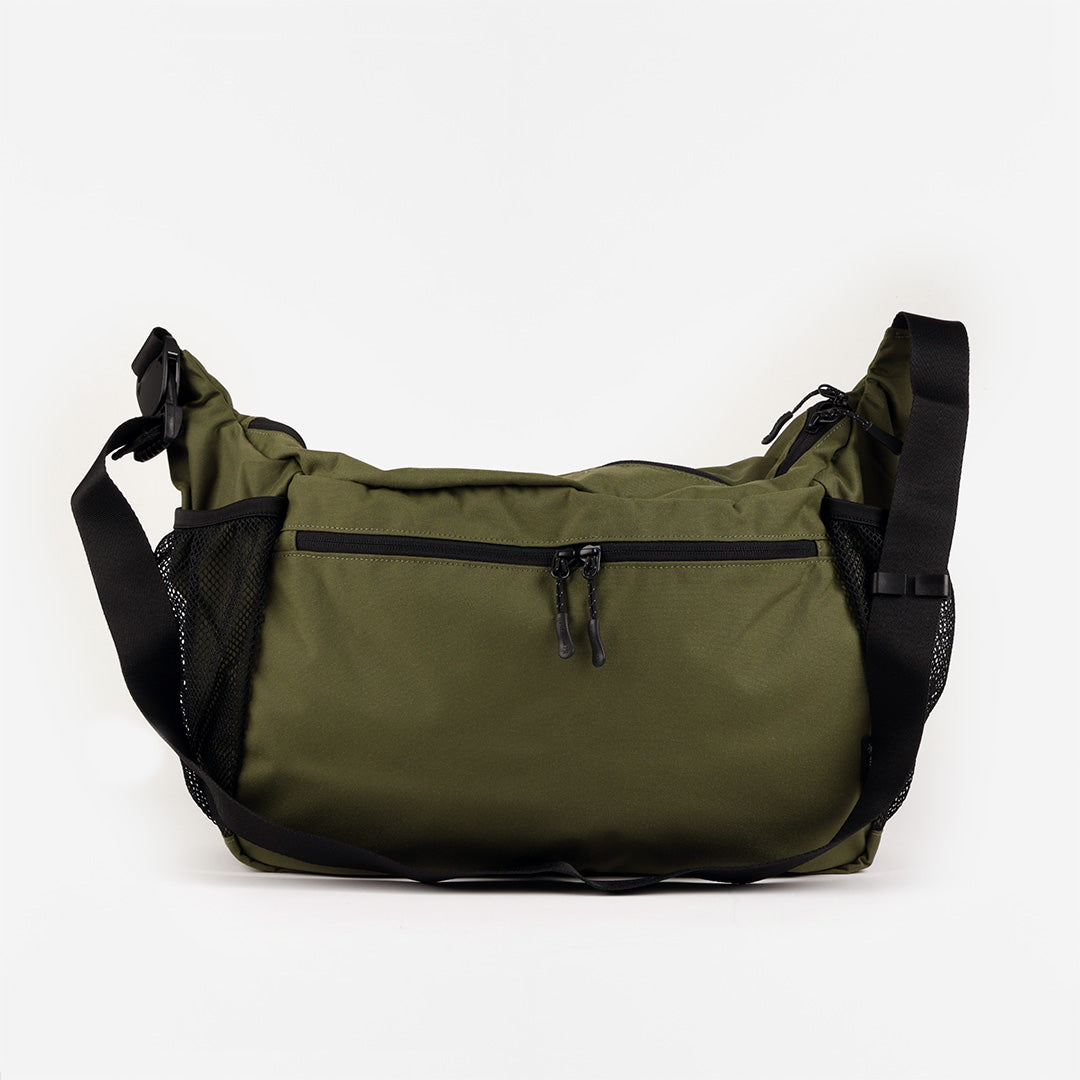 Snow Peak Everyday Use Middle Shoulder Bag, Olive, Detail Shot 1