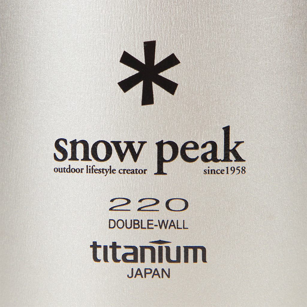Snow Peak Titanium Double Wall 220 Mug, Titanium, Detail Shot 3