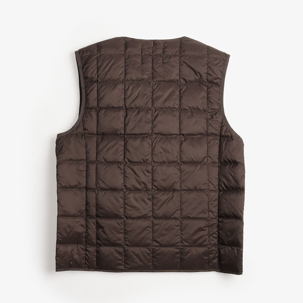 Taion Crew Neck Button Down Vest, Dark Chocolate, Detail Shot 2
