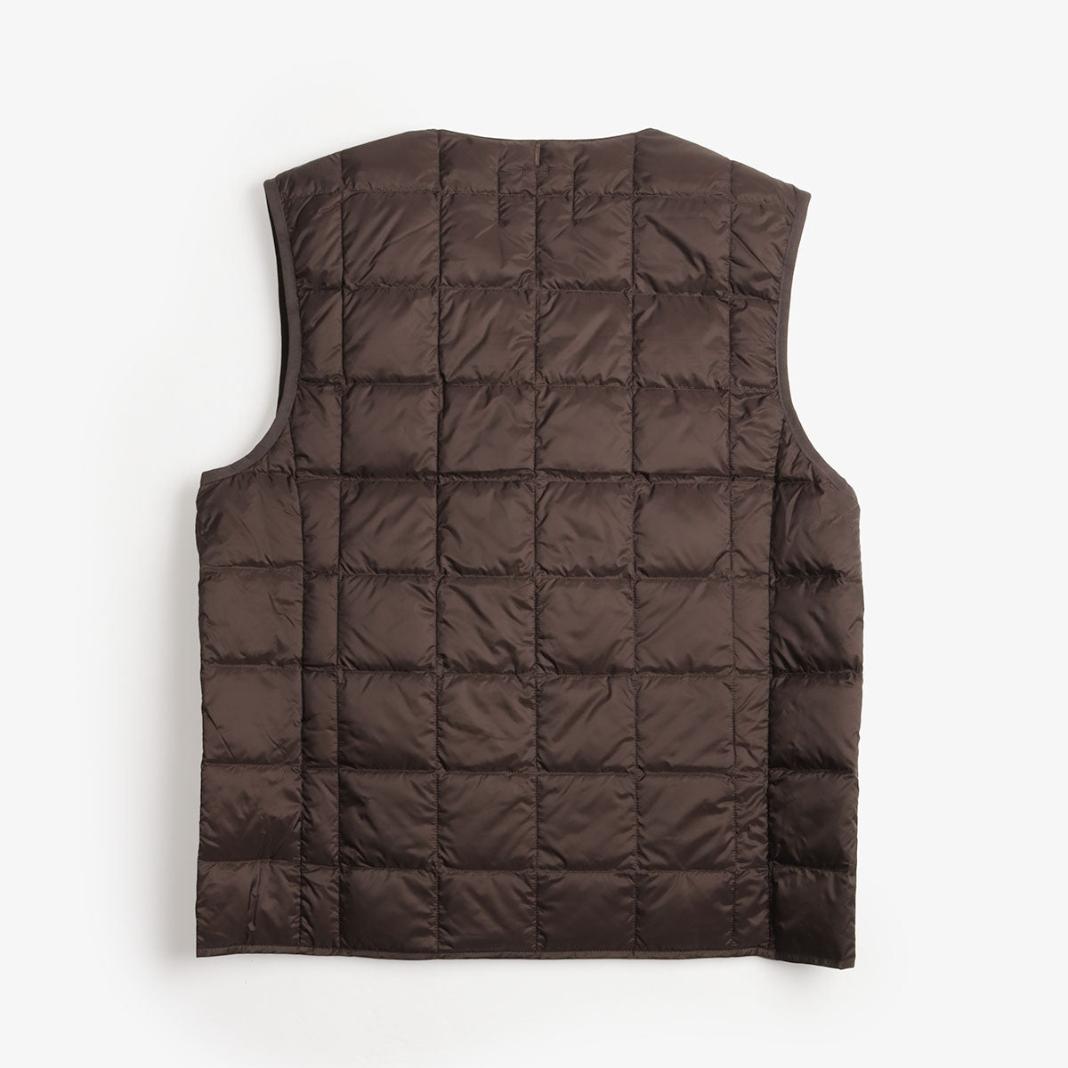 Taion Crew Neck Button Down Vest, Dark Chocolate, Detail Shot 2