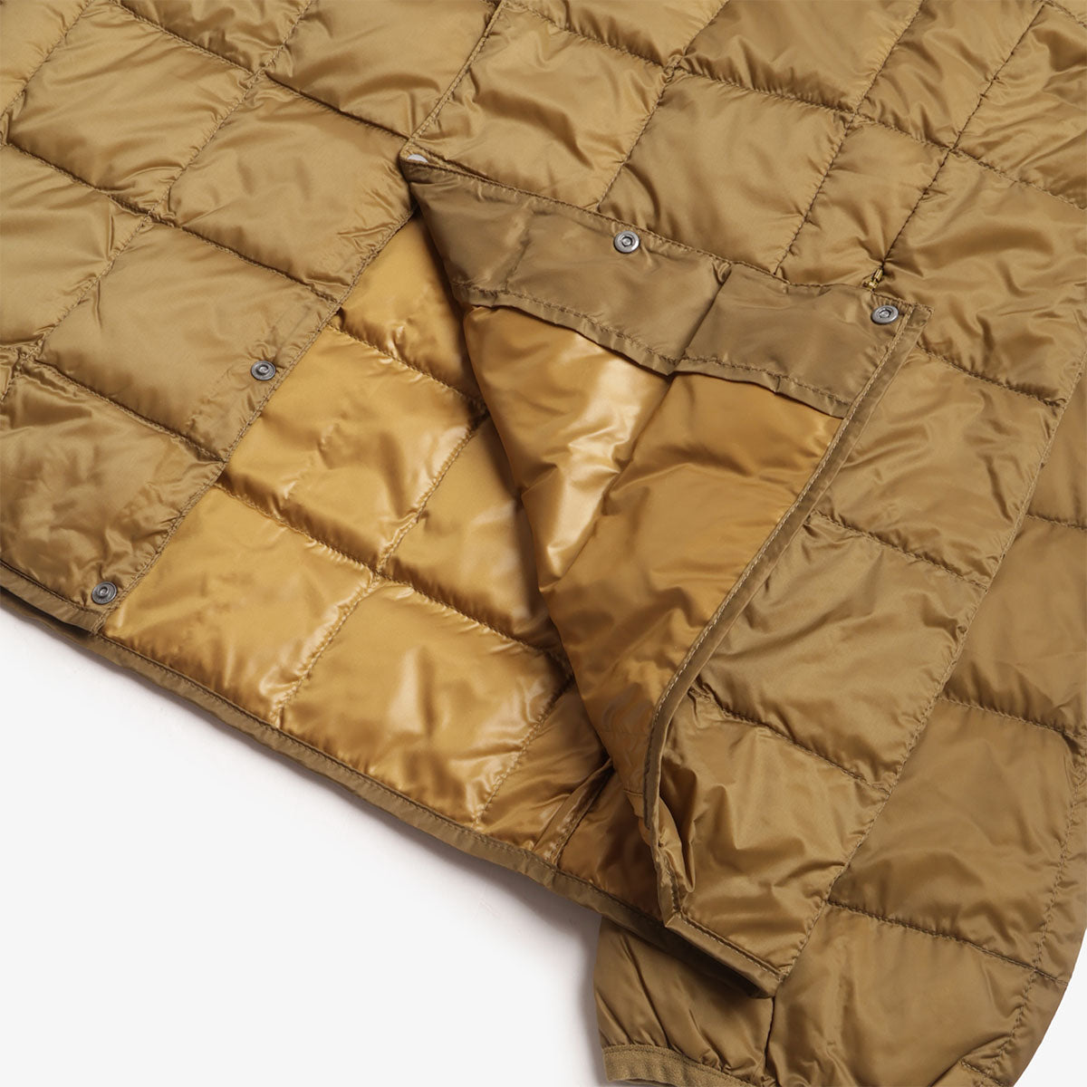 Taion Crew Neck Down Jacket, Beige, Detail Shot 5