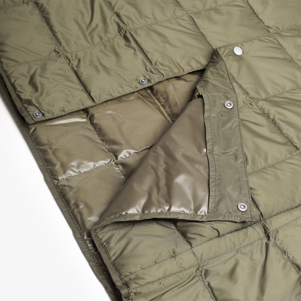 Taion V-Neck Down Vest - Dark Olive