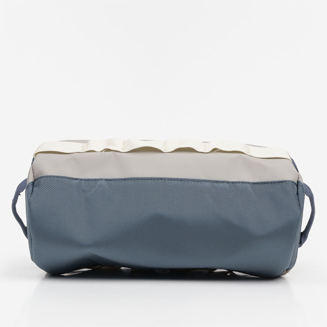 main The North Face Base Camp Travel Washbag, Stone Slab Granite Grey Desert Stone, Detail Shot 2