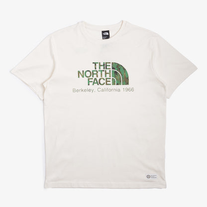 The North Face Berkeley California T-Shirt, White Dune Optic Emerald, Detail Shot 1