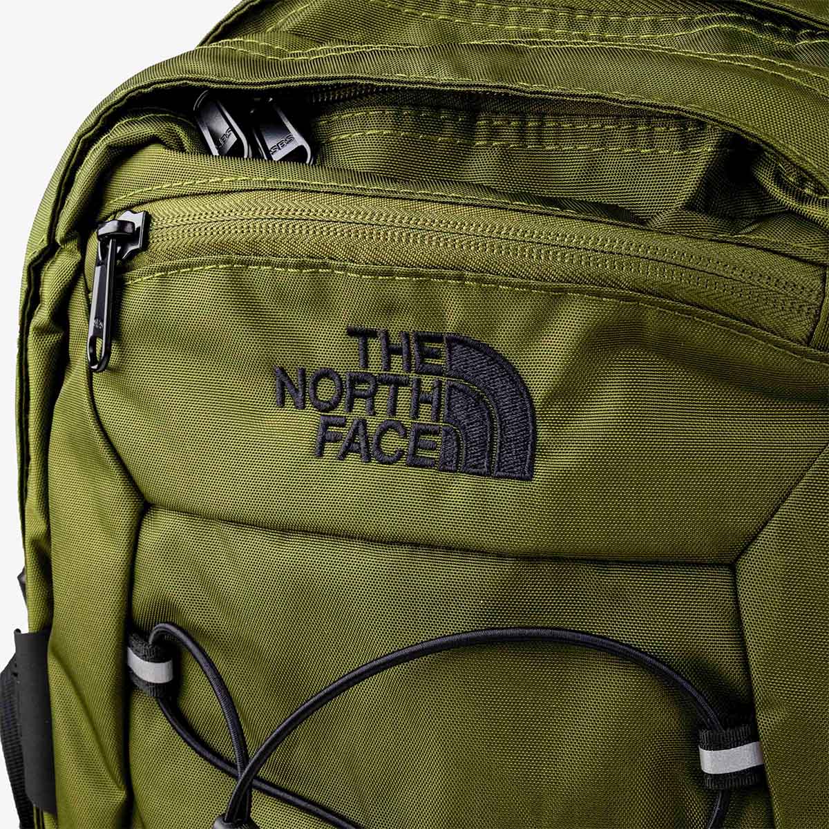 The North Face Borealis Classic Backpack, Woodland Green TNF Black, Detail Shot 2