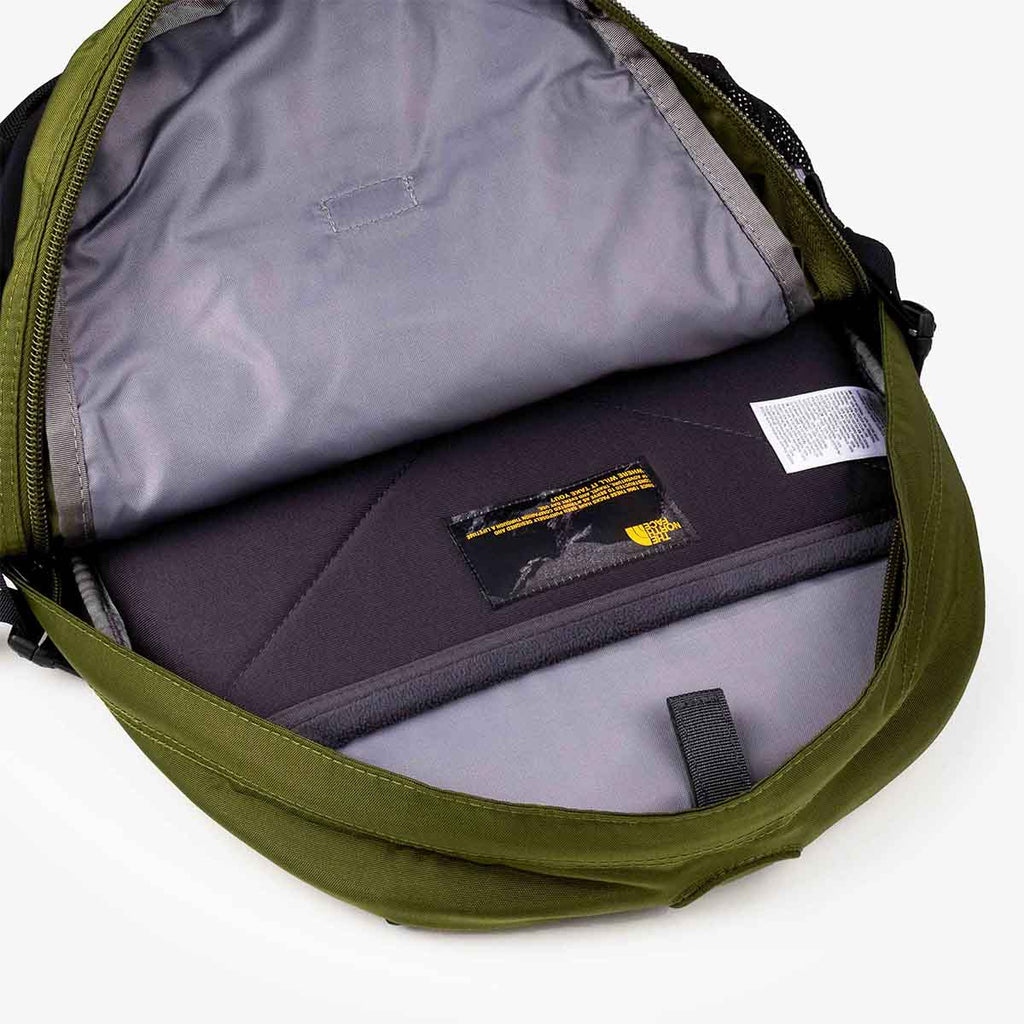 The North Face Borealis Classic Backpack, Woodland Green TNF Black, Detail Shot 6