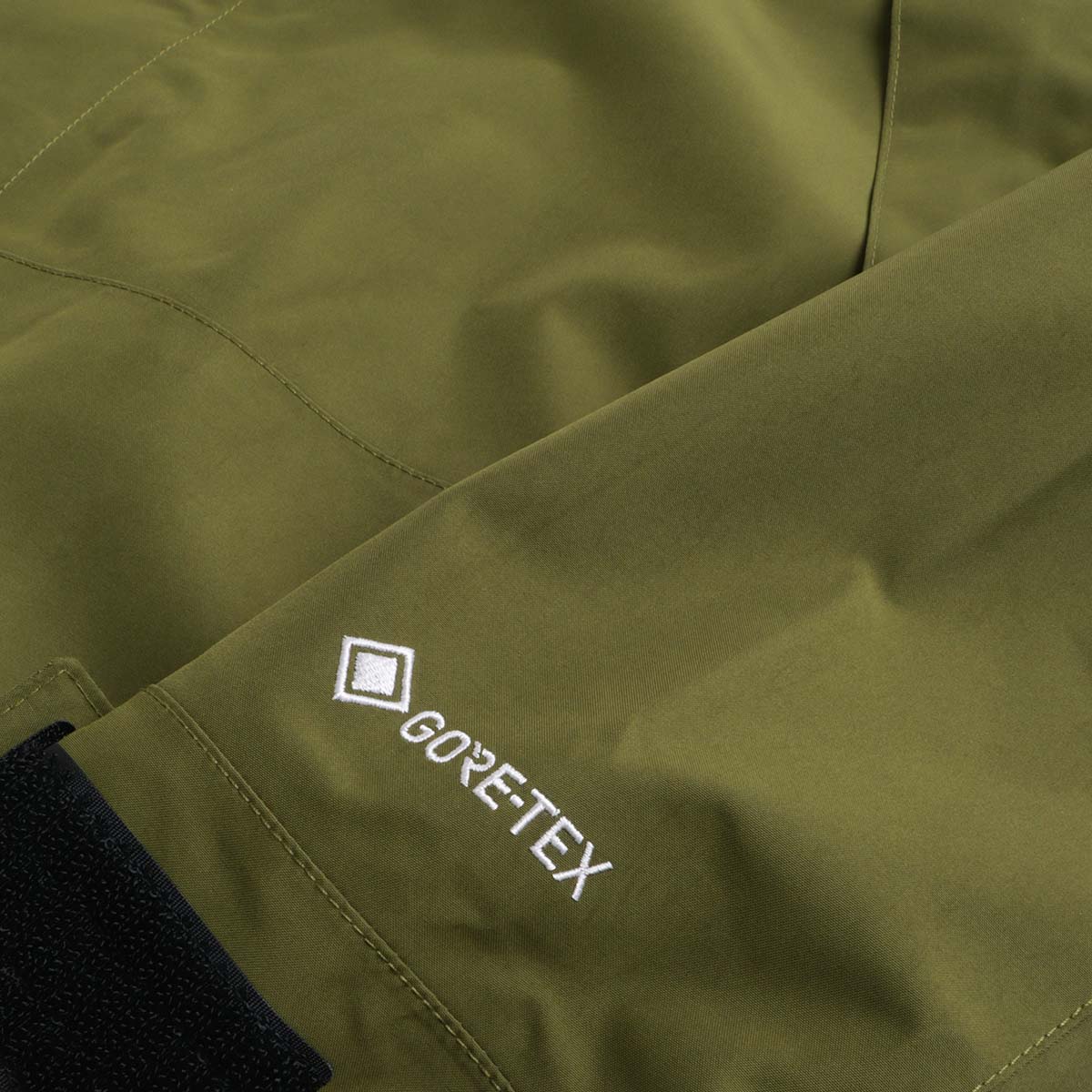 The North Face Gore-Tex Mountain Jacket, Forest Olive, Detail Shot 9