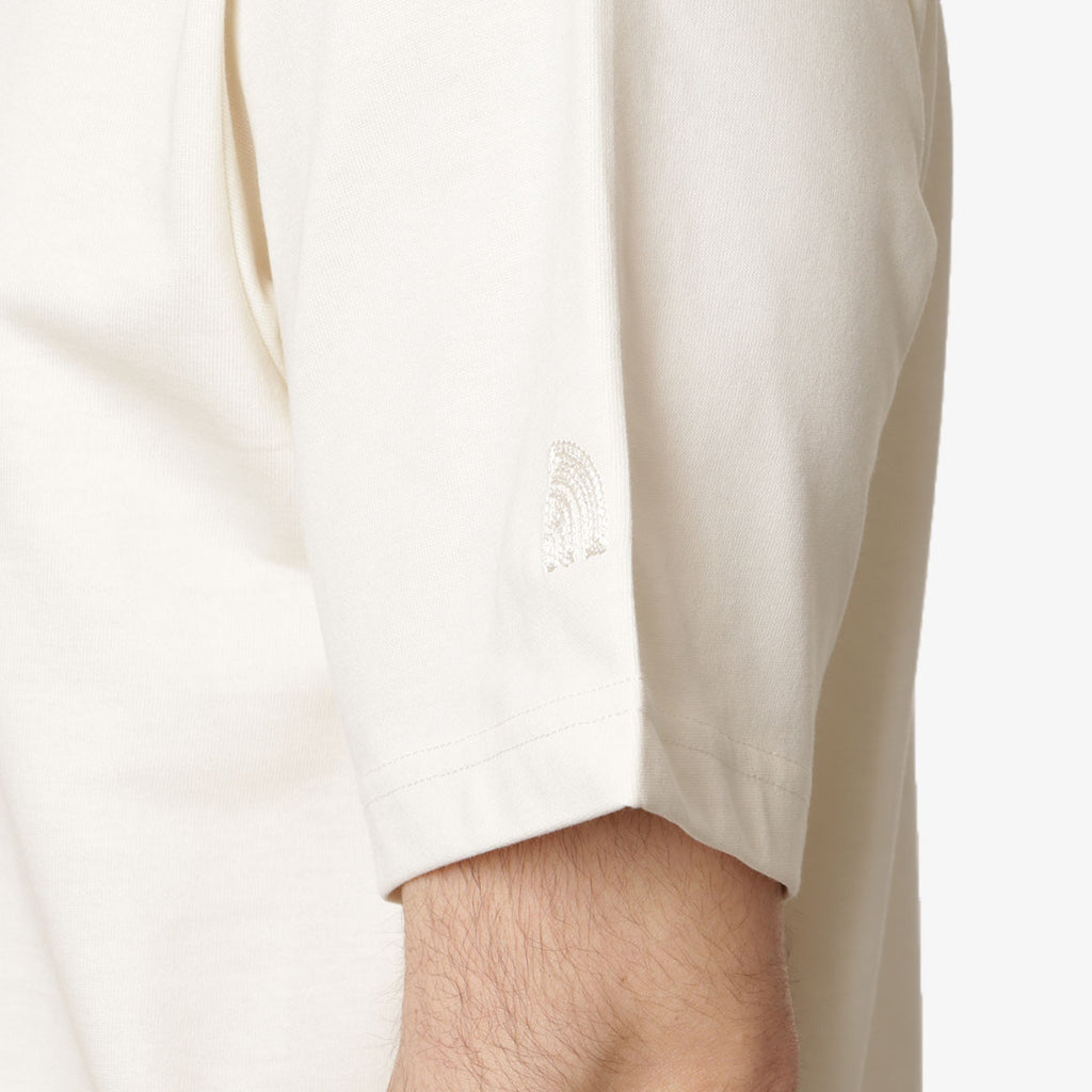 The North Face Logo RMST Relaxed T-Shirt, White Dune, Detail Shot 4