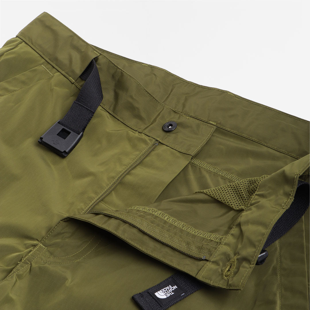 The North Face NSE Cargo Pocket Shorts, Forest Olive, Detail Shot 4