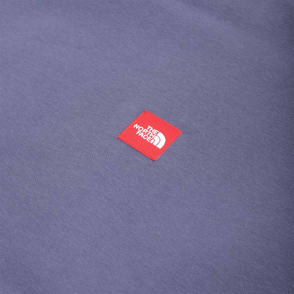 The North Face RedBox Crew Sweatshirt, Lunar Blue, Detail Shot 3