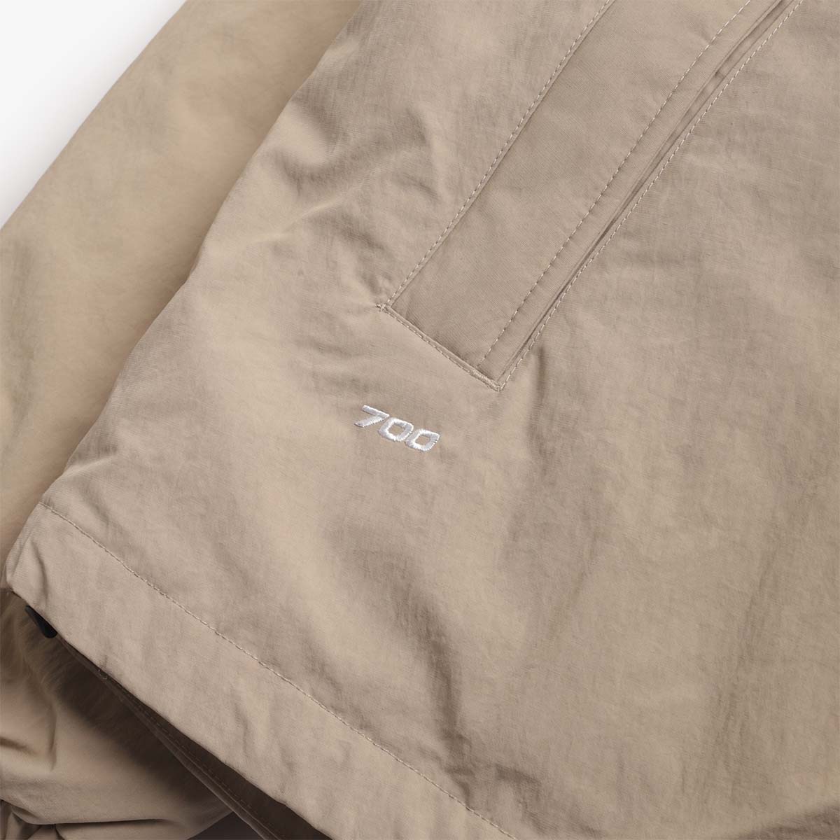 The North Face RedBox Down Jacket, Mushroom Grey, Detail Shot 3