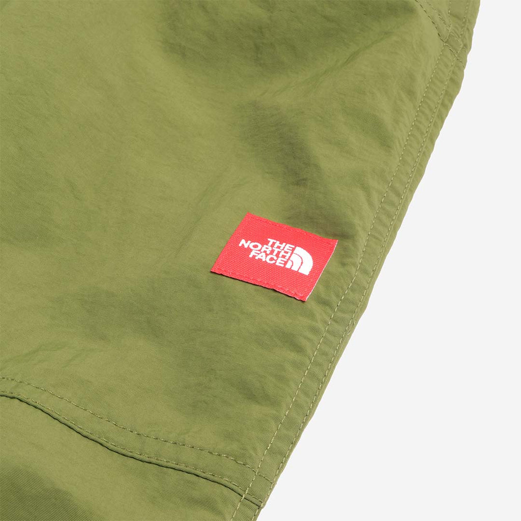 The North Face RedBox Nylon Belted Pant, Woodland Green, Detail Shot 2