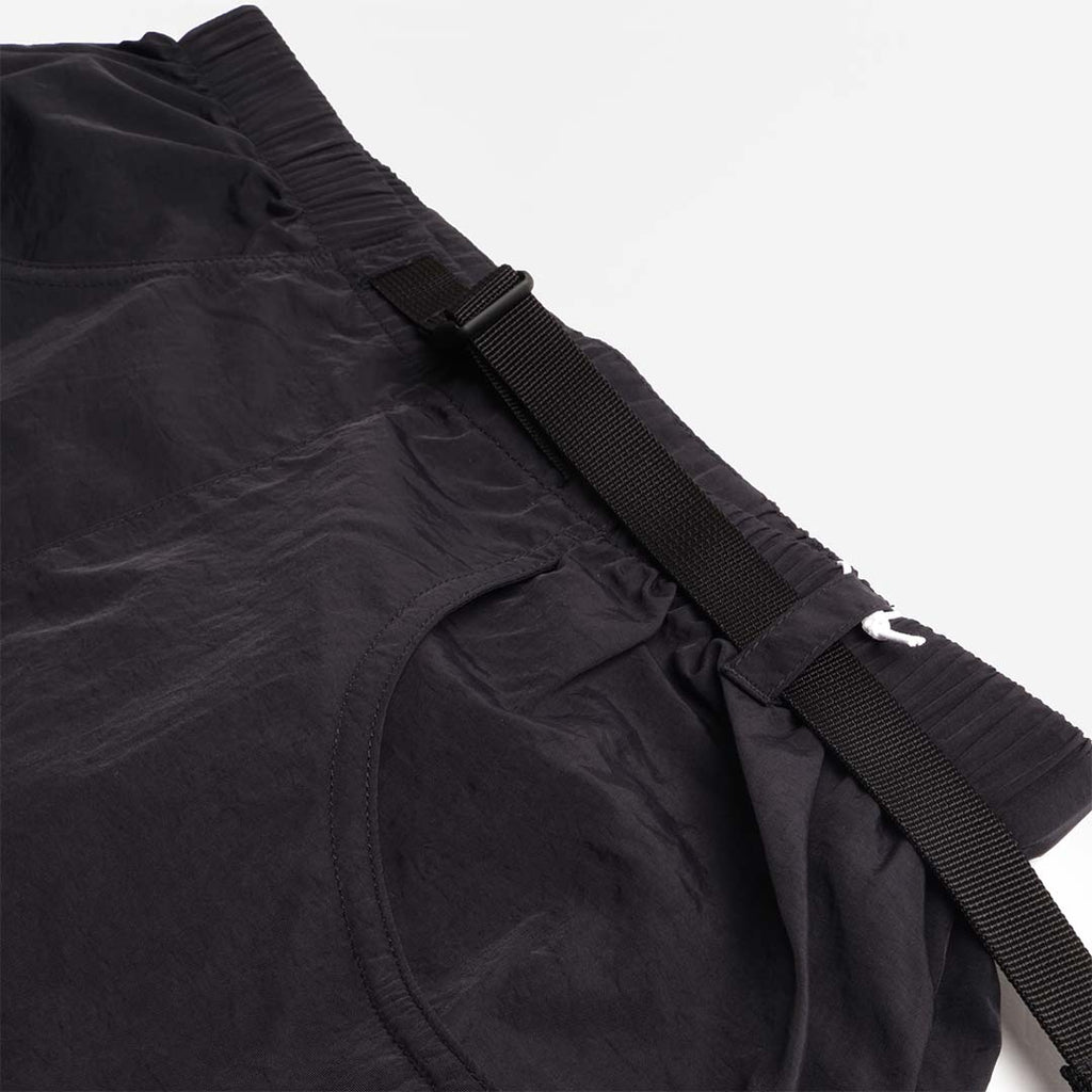The North Face RedBox Nylon Belted Shorts, TNF Black, Detail Shot 4