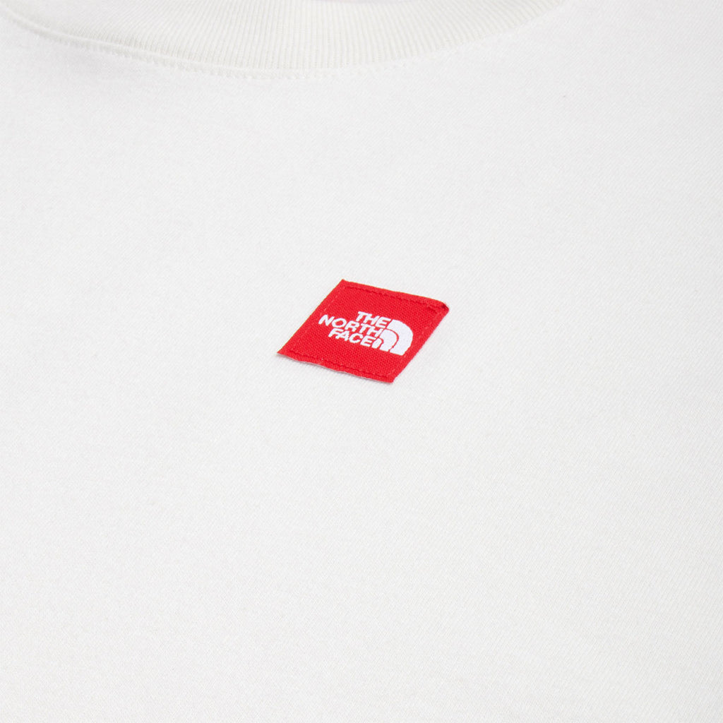 The North Face RedBox T-Shirt, White Dune, Detail Shot 2