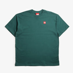 thumbnail The North Face RedBox T-Shirt, Hunter Green, Detail Shot 1
