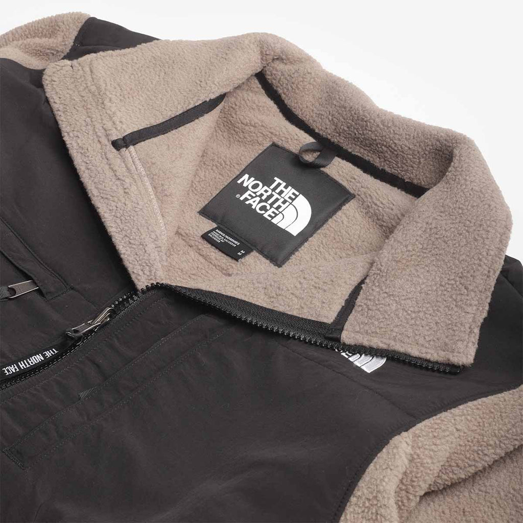 The North Face Retro Denali Jacket, Mocha Brown TNF Black, Detail Shot 4