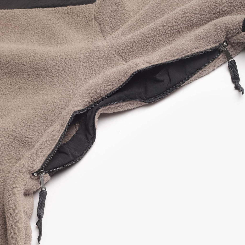 The North Face Retro Denali Jacket, Mocha Brown TNF Black, Detail Shot 5