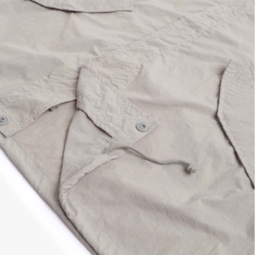 Uniform Bridge Fishtail Shirt, Khaki Grey, Detail Shot 5