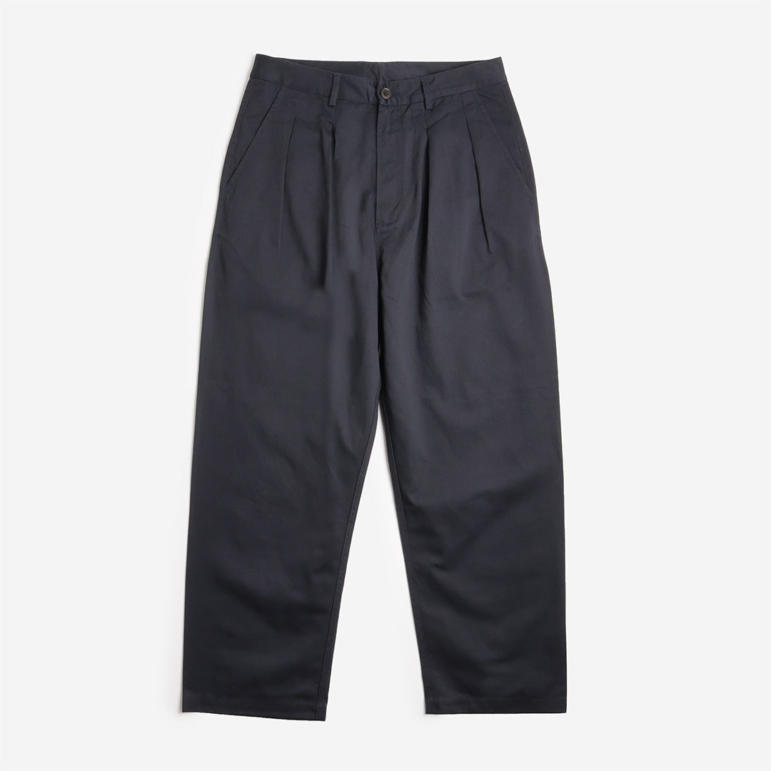 Universal Works Double Pleat Pant, Navy Twill, Detail Shot 1