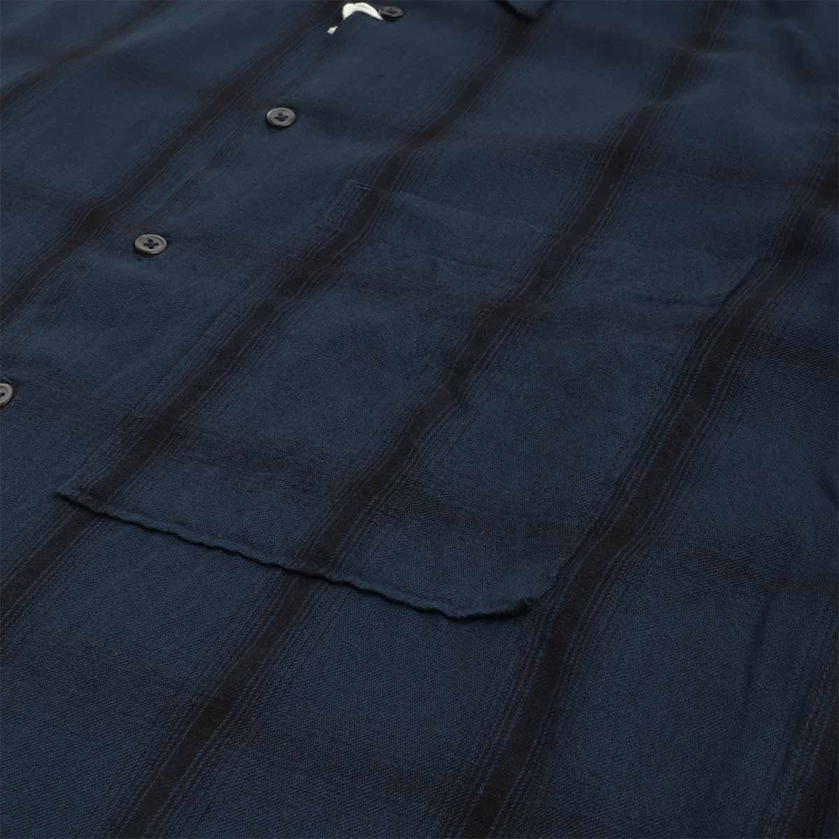 Universal Works Square Pocket Shirt, Navy, Detail Shot 2