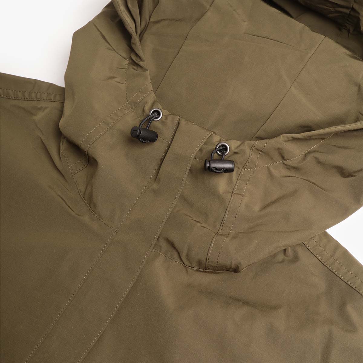 Uskees Evo Shell Coat, Army Green, Detail Shot 3