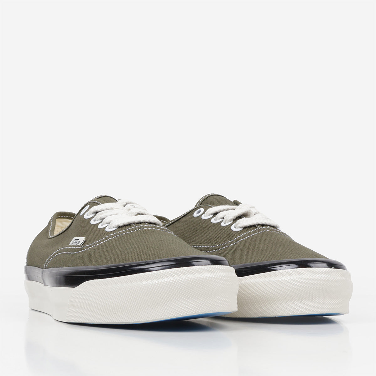 main Vans Premium Authentic 44 Deck Shoes, Olive, Detail Shot 2