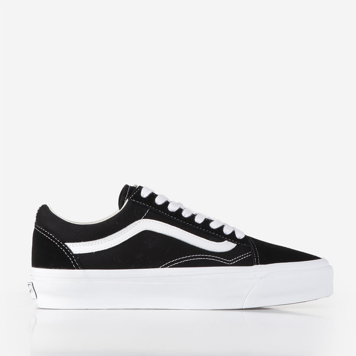 Vans Premium Old Skool 36 Shoes, LX Black White, Detail Shot 1