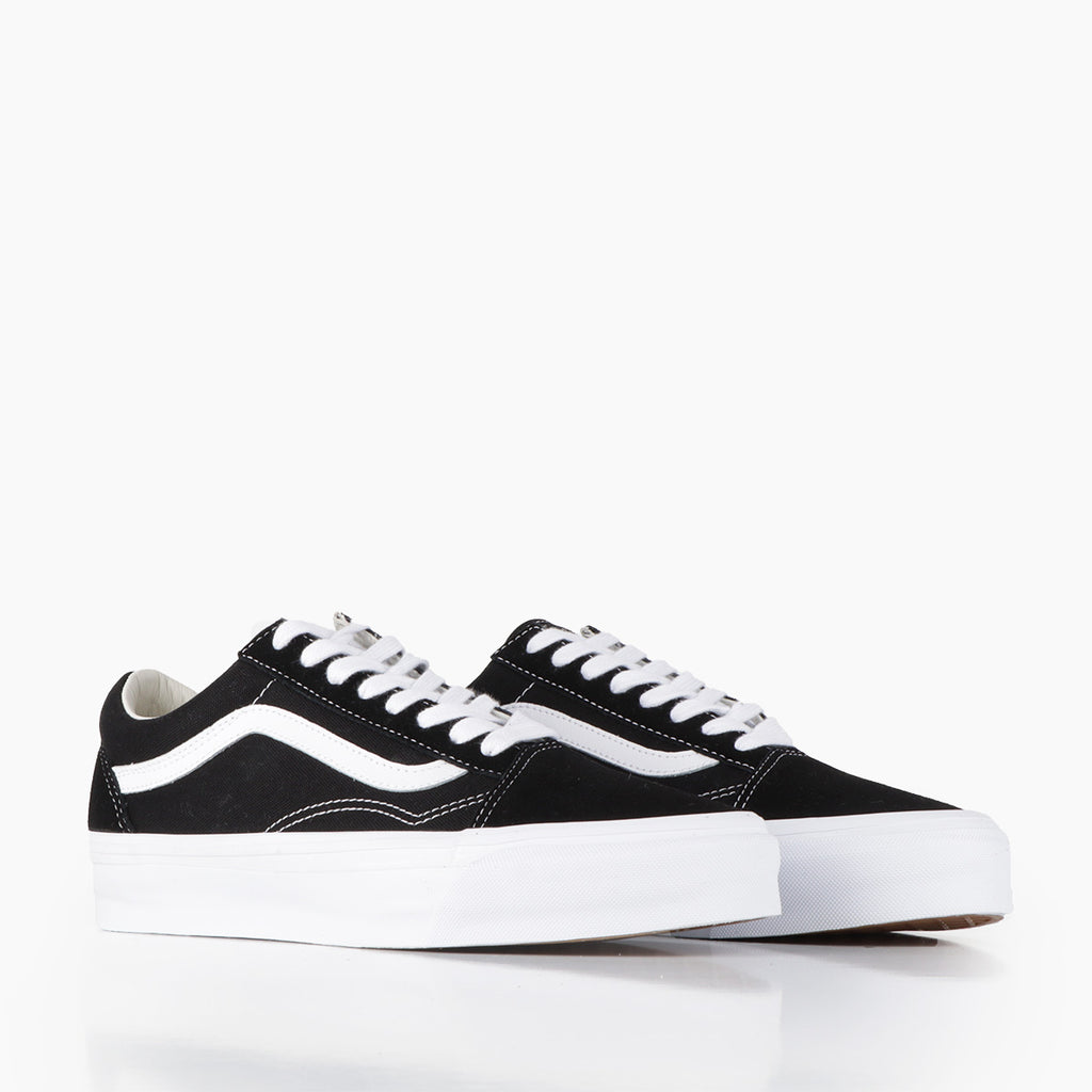 Vans Premium Old Skool 36 Shoes, LX Black White, Detail Shot 2
