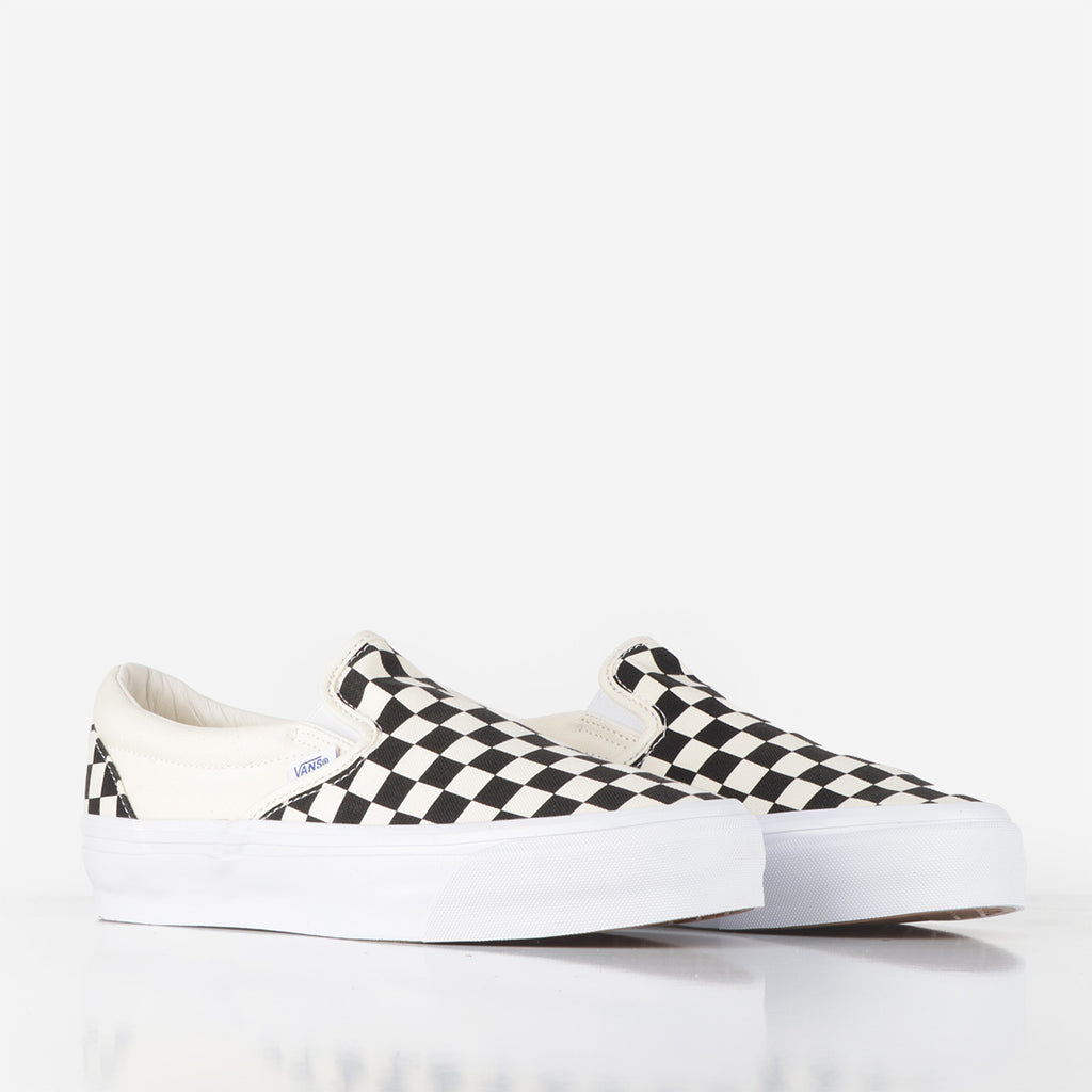 Vans Premium Slip-On Reissue 98 Shoes, LX Checkerboard Black Off White, Detail Shot 2
