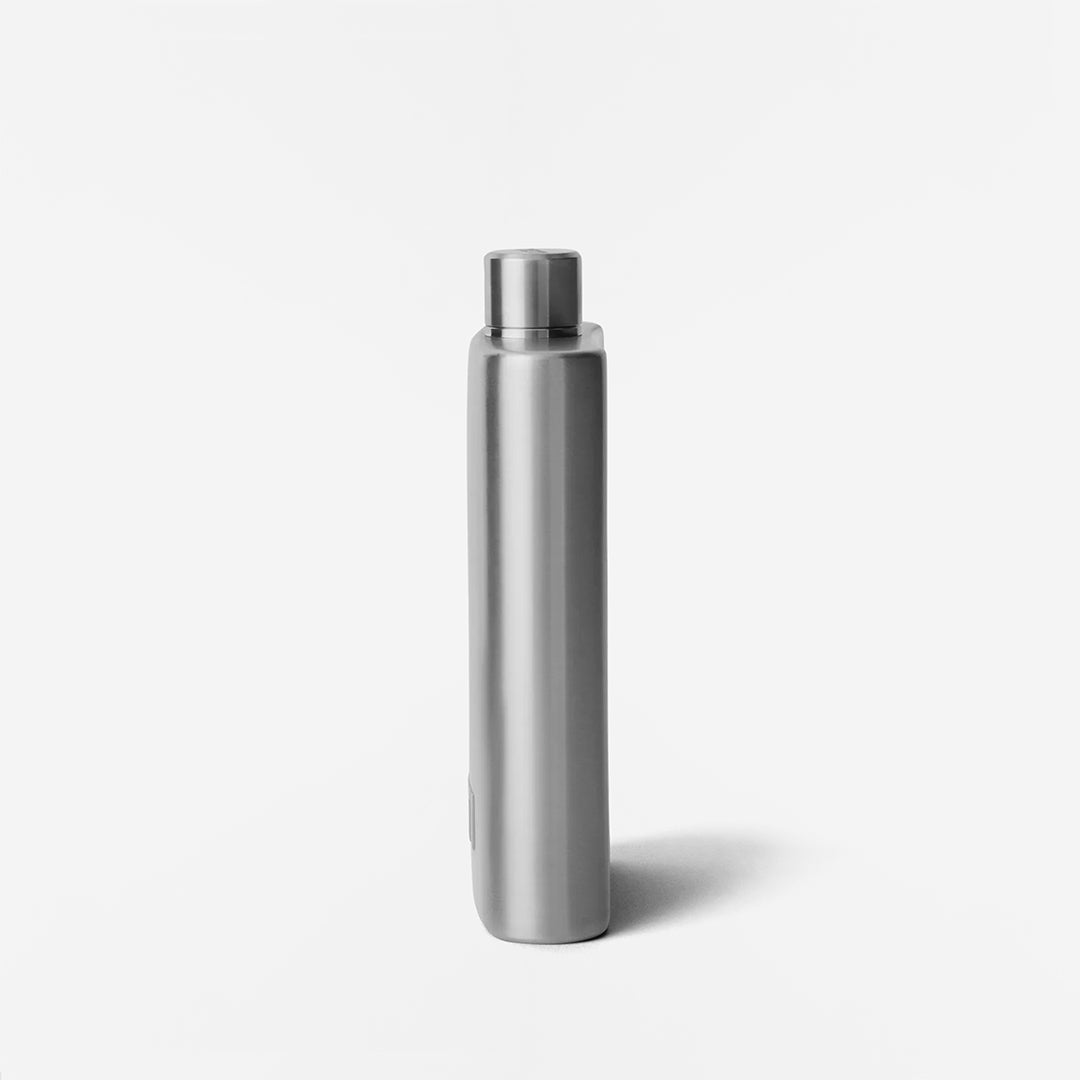 YETI Rambler Flask, Stainless Steel, Detail Shot 3