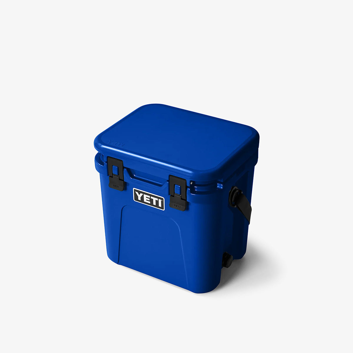 YETI Roadie 15 Cool Box in Royal Blue, angled view