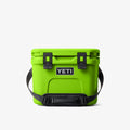 YETI Roadie 15 Cool Box, Venom, Detail Shot 1