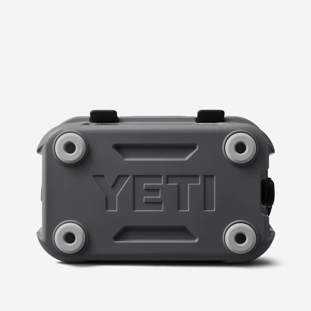 YETI Roadie 15 Cool Box, Charcoal, Detail Shot 7