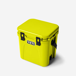 thumbnail YETI Roadie 24 Cool Box, Firefly Yellow, Detail Shot 4