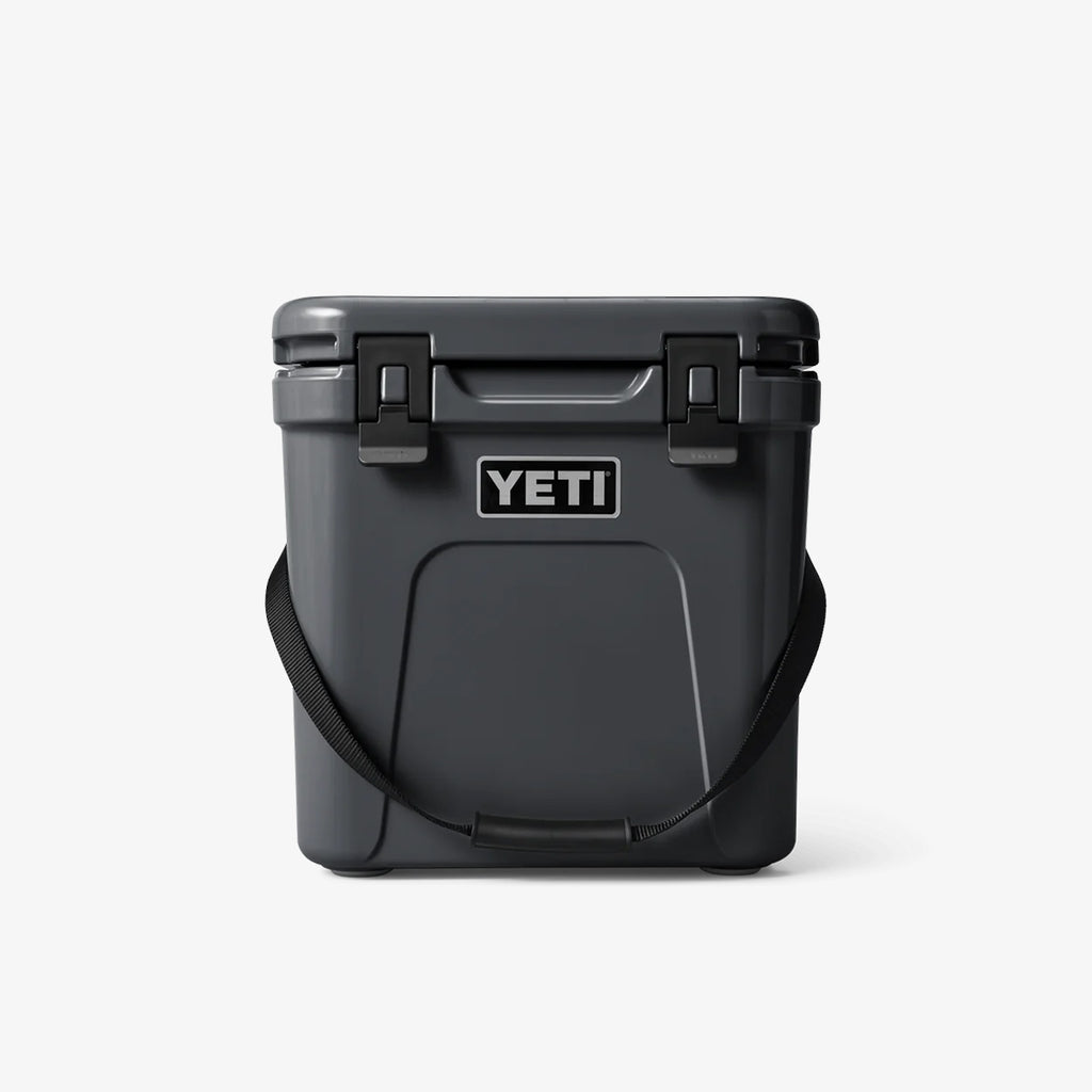 YETI Roadie 24 Cool Box, Charcoal, Detail Shot 1