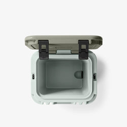 thumbnail YETI Roadie 24 Cool Box, Ridgeline, Detail Shot 3