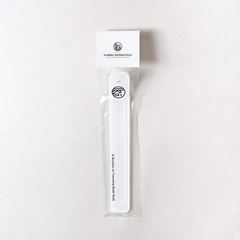Kuumba Acrylic Tray Holder, White, Detail Shot 5