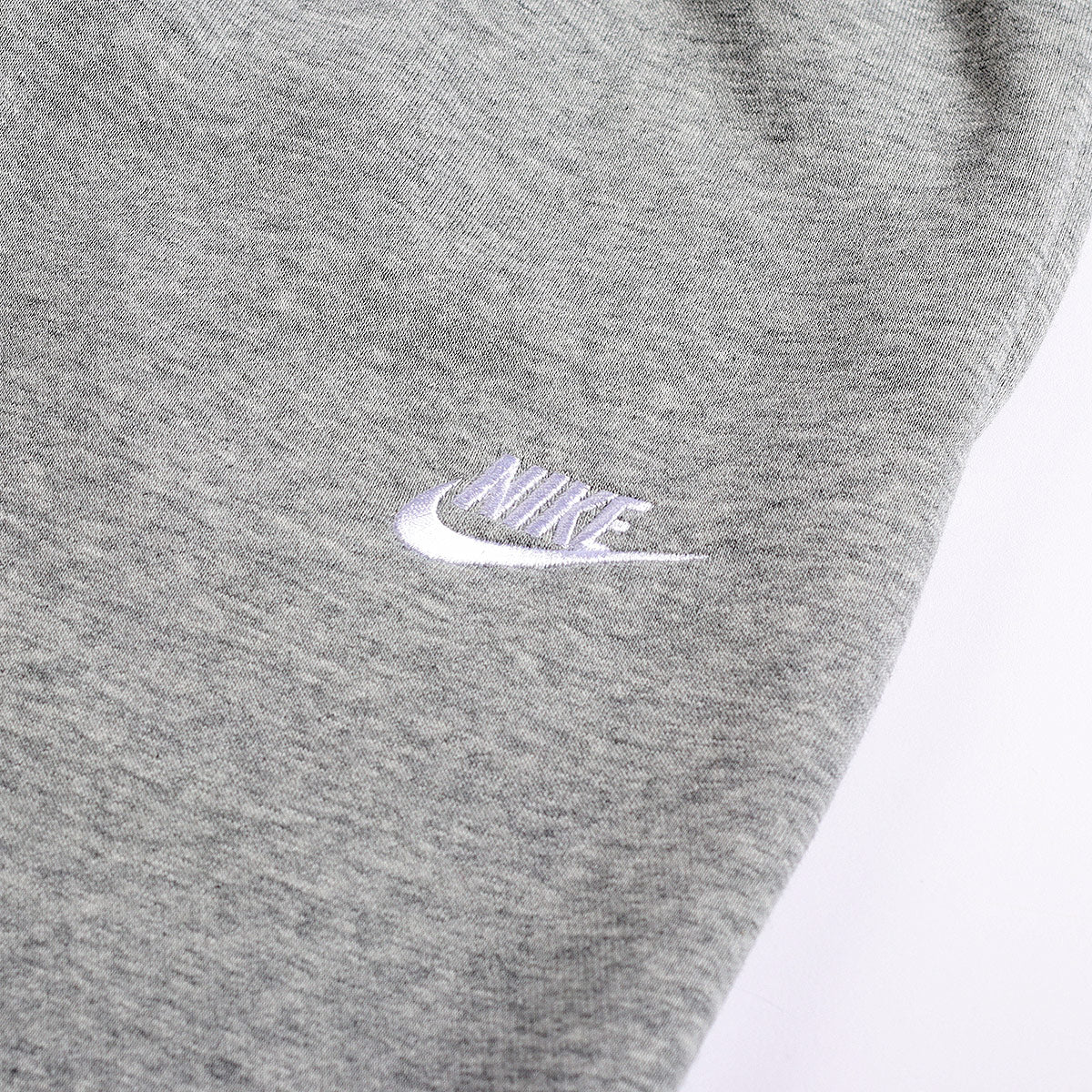 Nike Sportswear Club Fleece Sweatpant, Dark Grey Heather Matte Silver White, Detail Shot 4