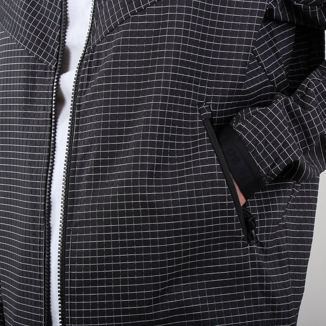 Nike Sportswear Tech Pack Grid Jacket, Black Summit White Black, Detail Shot 3